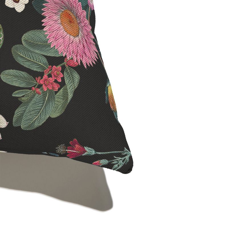 Almofada-de-Chao-Quadrada-Floral-Cool-Preto