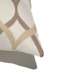 Almofada-de-Chao-Quadrada-Ikat-Curvas-Bege-e-Marrom