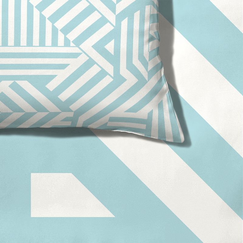 Capa-de-Edredom-Geometrico-Linhas-Grossas-Branco-e-Azul