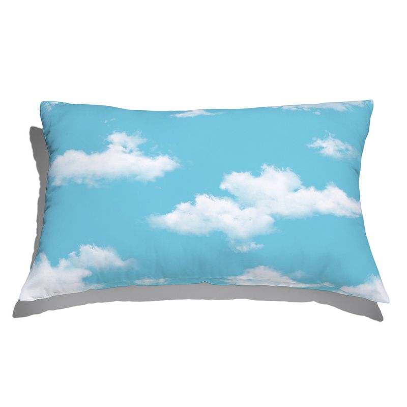 Capa-de-Almofada-Nuvens-Realistas-Azul-e-Branco